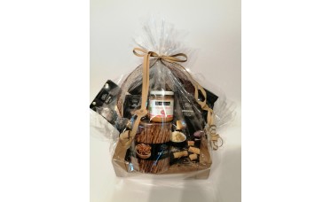 Geschenkmand 'zoete en hartige' zondes' € 25,00 Geschenkmand 'zoete en hartige' zondes' € 25,00